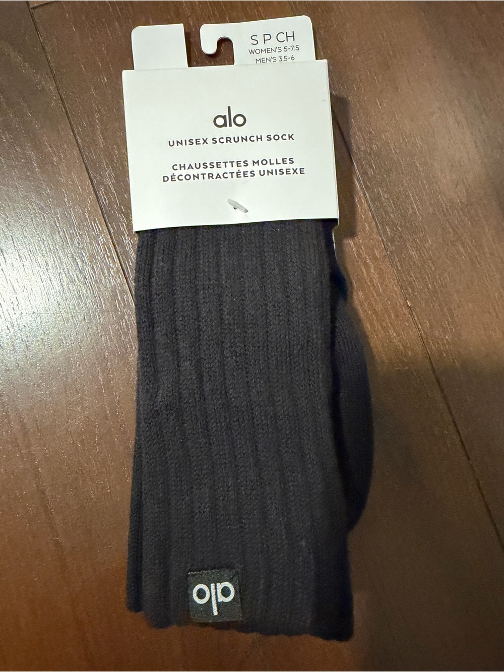 NWT Alo Yoga Unisex Scrunch Socks Black Ribbed Size Small S